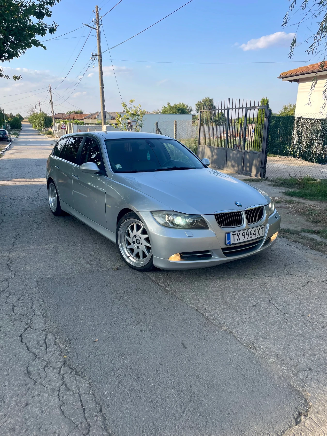 BMW 330 330