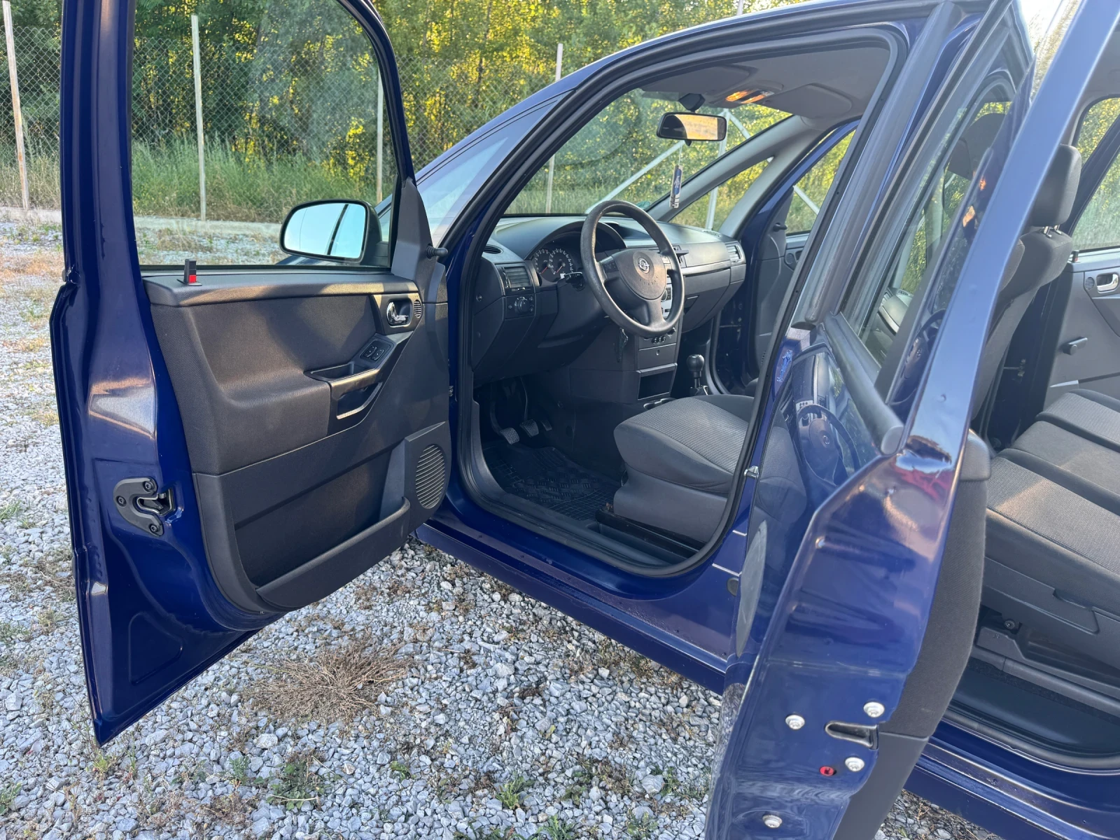 Opel Meriva 1.4 i, снимка 10 - Автомобили и джипове - 55194383