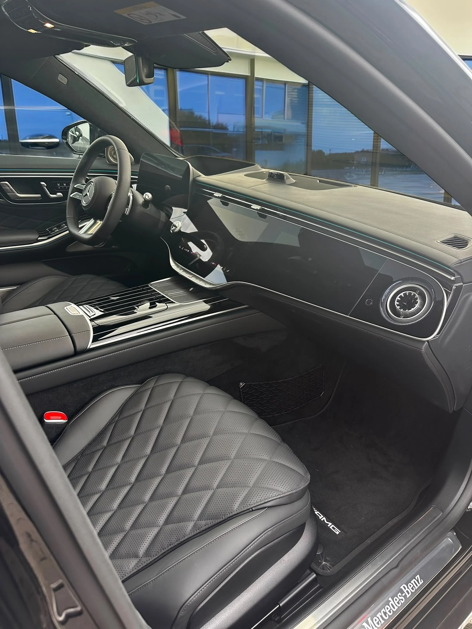 Mercedes-Benz S 580 L* AMG* 4M* MY27* Full* ЛИЗИНГ, снимка 9 - Автомобили и джипове - 55401839