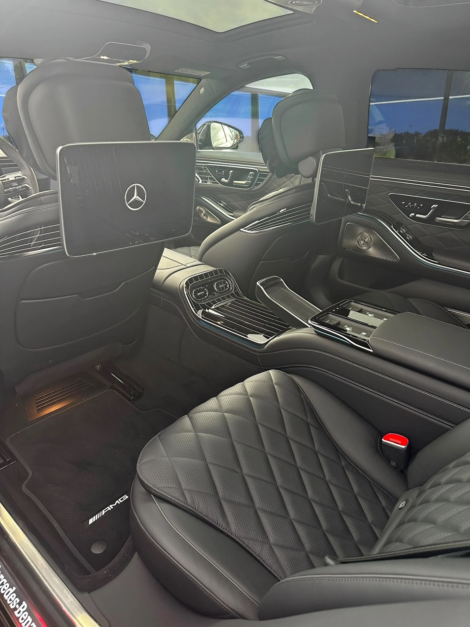 Mercedes-Benz S 580 L* AMG* 4M* MY27* Full* ЛИЗИНГ, снимка 11 - Автомобили и джипове - 55401839