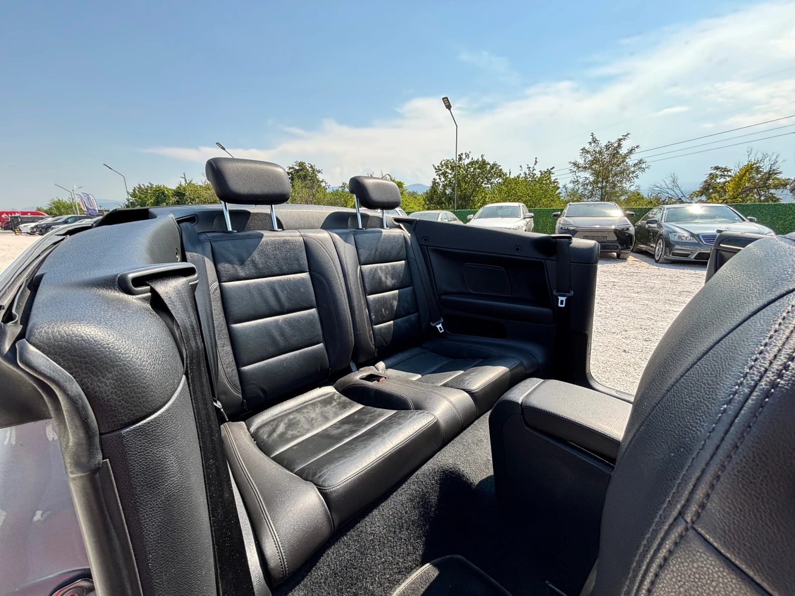 VW Golf 2.0TDI/DSG/NAVI/ПОДГРЕВ/TOP, снимка 12 - Автомобили и джипове - 55722351