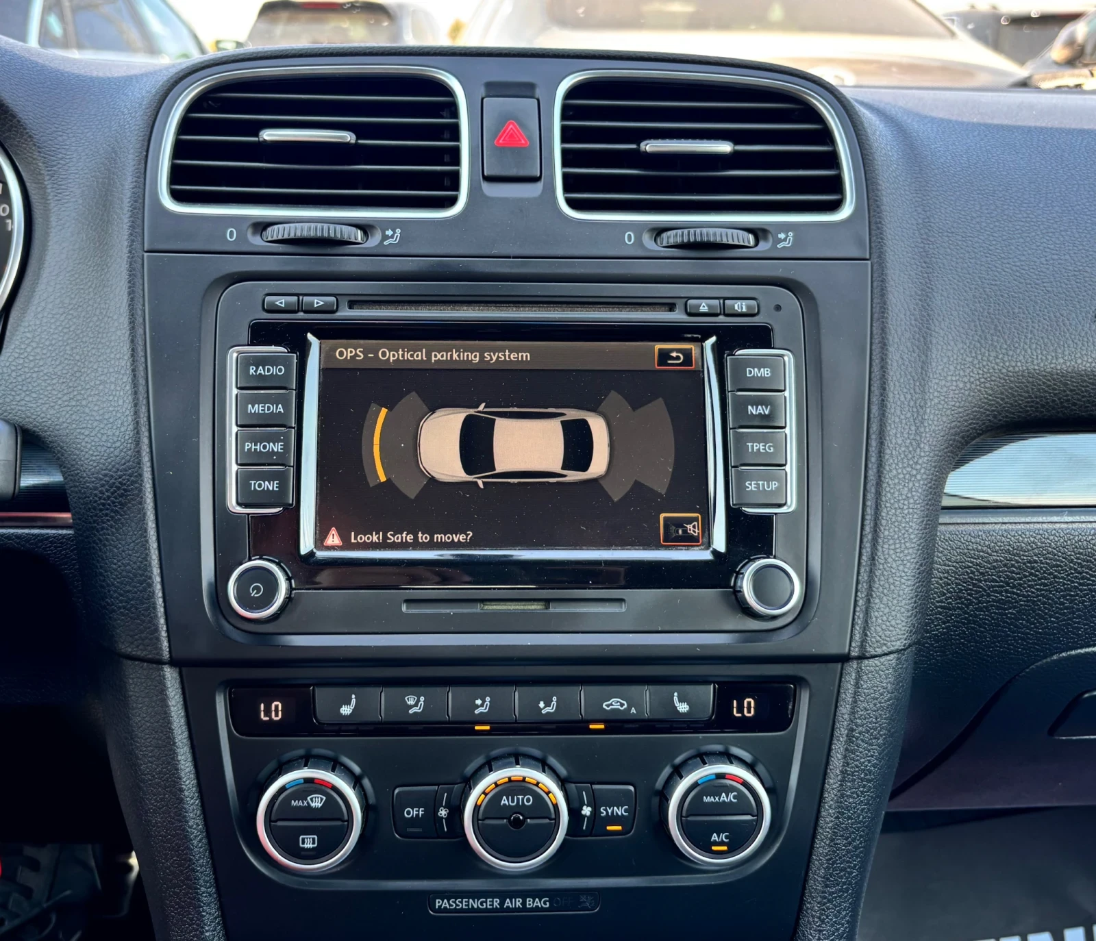 VW Golf 2.0TDI/DSG/NAVI/ПОДГРЕВ/TOP, снимка 15 - Автомобили и джипове - 55722351