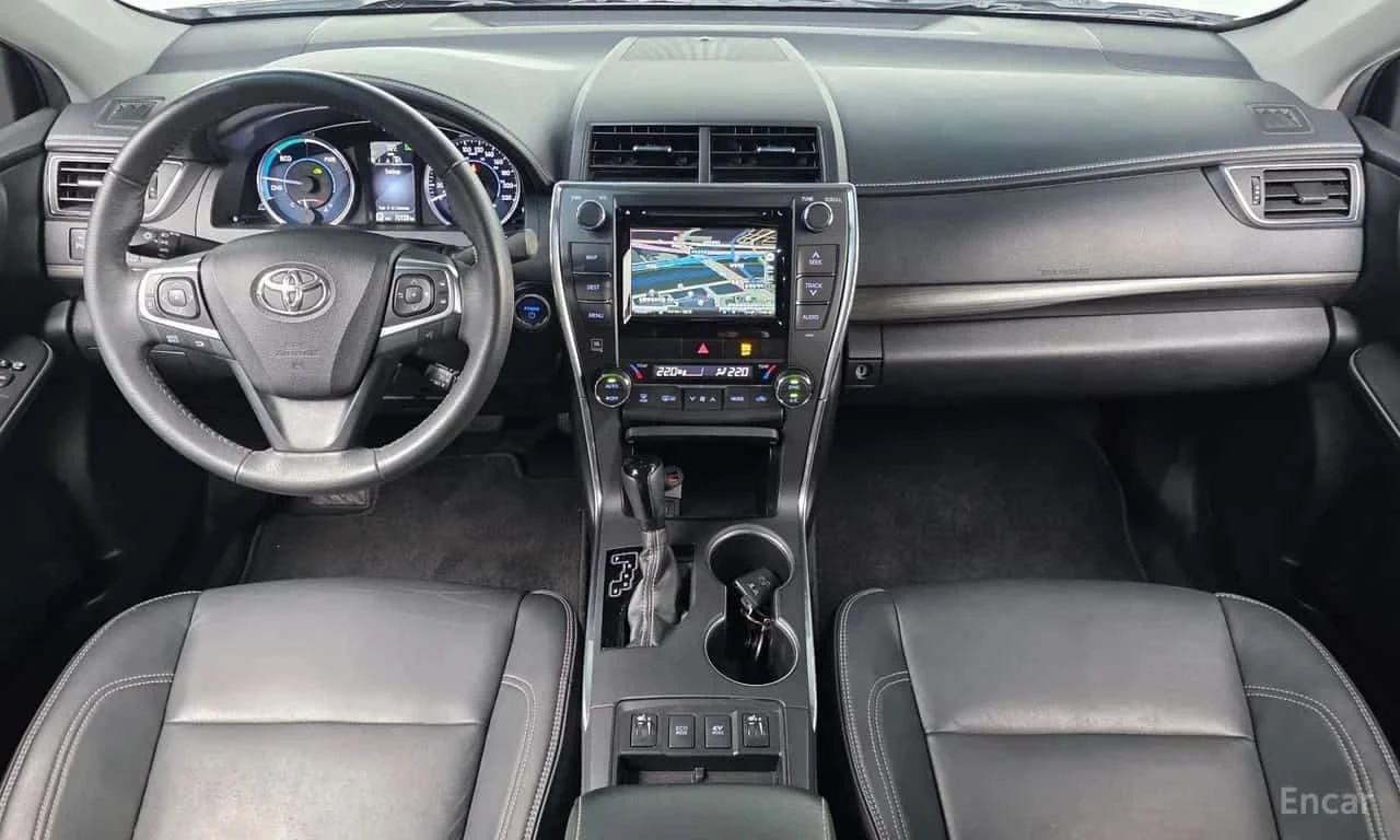 Toyota Camry * Hybrid XLE * КРАЙНА ЦЕНА ДО БЪЛГАРИЯ, снимка 7 - Автомобили и джипове - 55773023