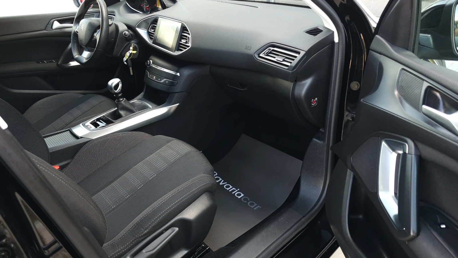 Peugeot 308 1, 6 Blue-HDI/NAVI/LED/Euro 6, снимка 13 - Автомобили и джипове - 55837058