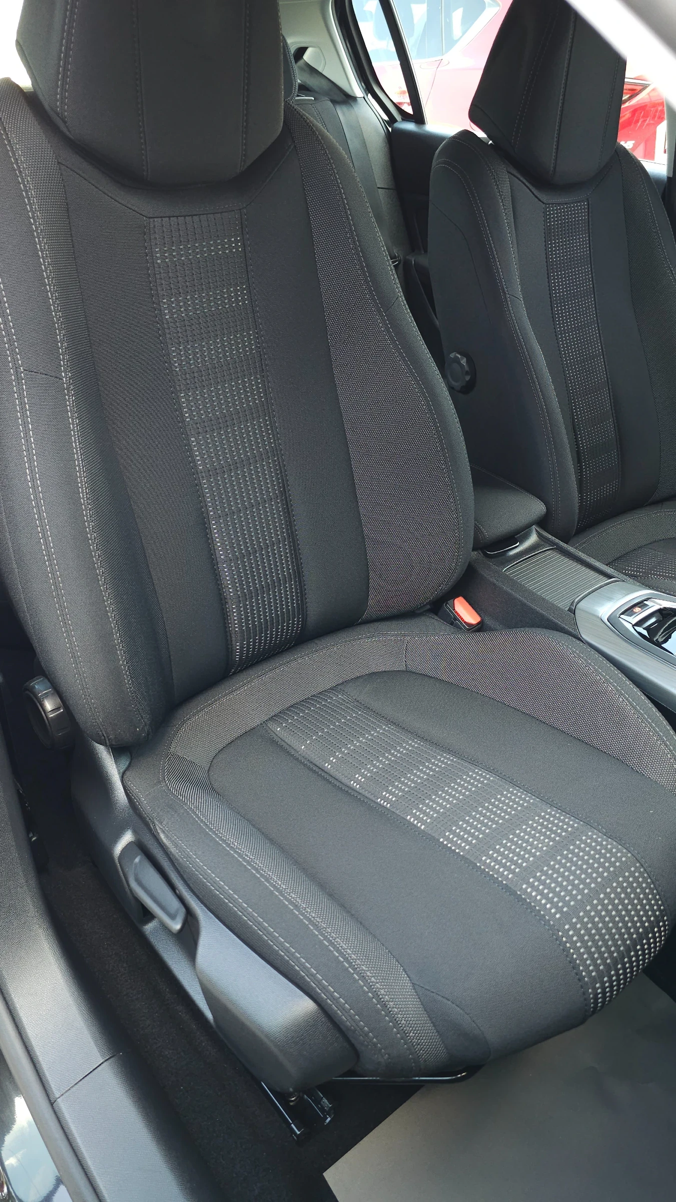 Peugeot 308 1, 6 Blue-HDI/NAVI/LED/Euro 6, снимка 14 - Автомобили и джипове - 55837058