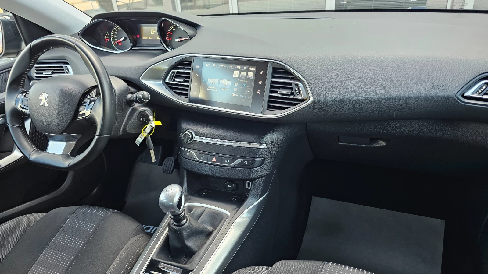 Peugeot 308 1, 6 Blue-HDI/NAVI/LED/Euro 6, снимка 15 - Автомобили и джипове - 55837058