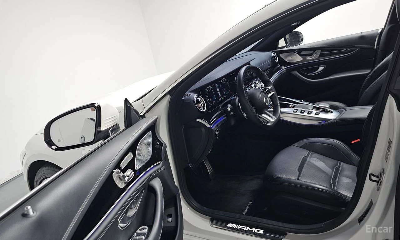 Mercedes-Benz AMG GT 43* 4MATIC+ * BURMESTER* ПОДГРЕВ* ОБДУХВАНЕ* 360КА, снимка 5 - Автомобили и джипове - 55973371