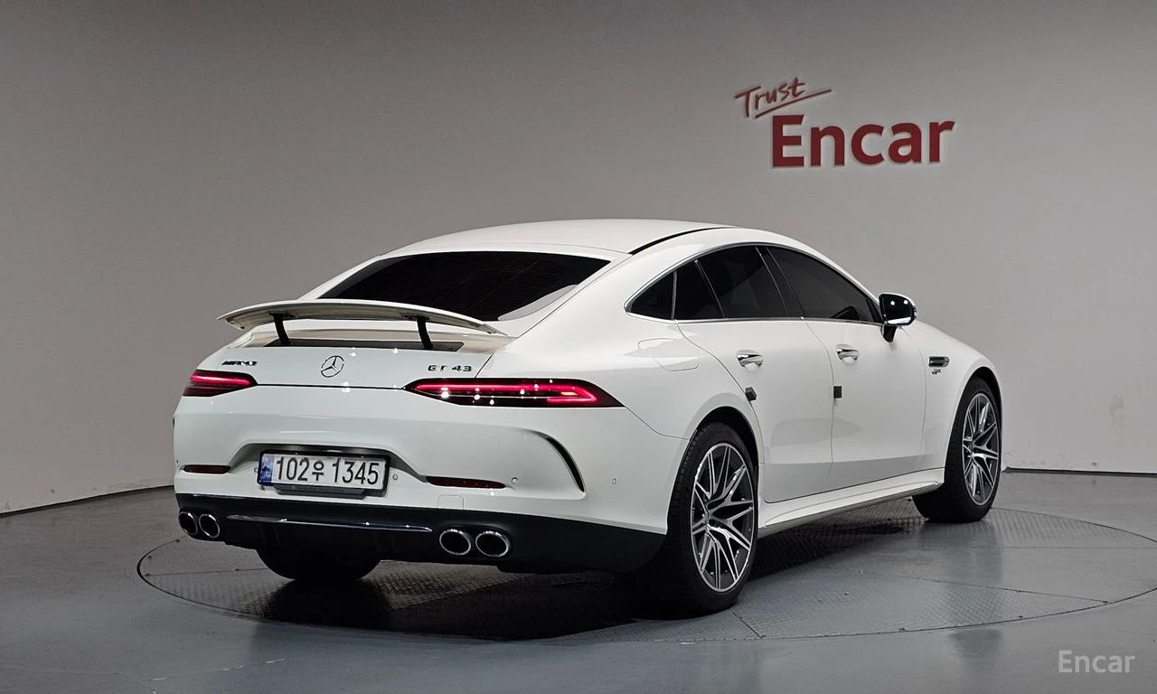 Mercedes-Benz AMG GT 43* 4MATIC+ * BURMESTER* ПОДГРЕВ* ОБДУХВАНЕ* 360КА, снимка 2 - Автомобили и джипове - 55973371