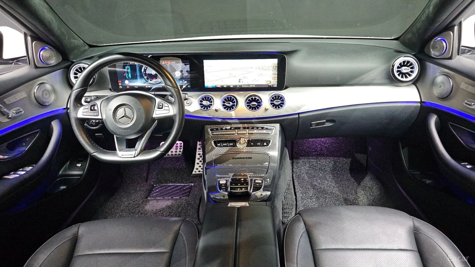 Mercedes-Benz E 300 AMG Line, снимка 7 - Автомобили и джипове - 56130176