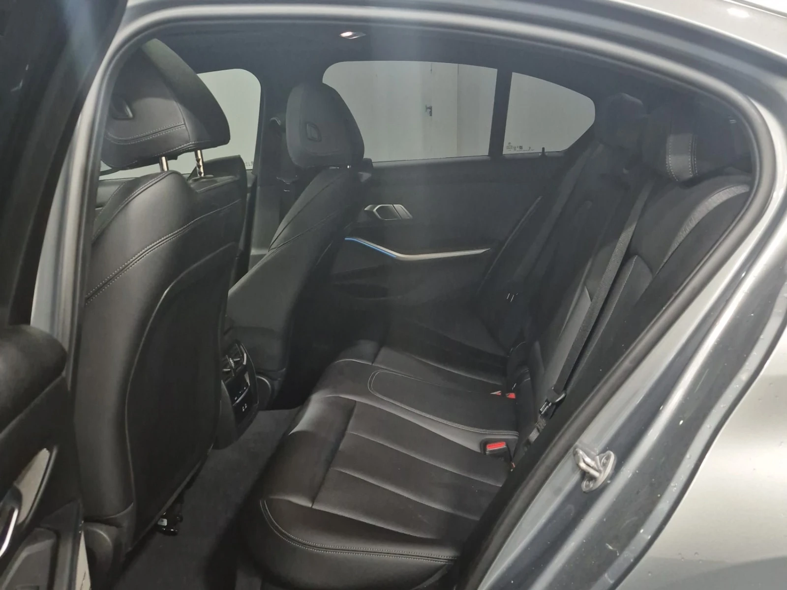 BMW 330 * 330I XDRIVE * АВТОКРЕДИТ БЕЗ ПЪРВОНАЧАЛНА ВНОСКА, снимка 12 - Автомобили и джипове - 56137362