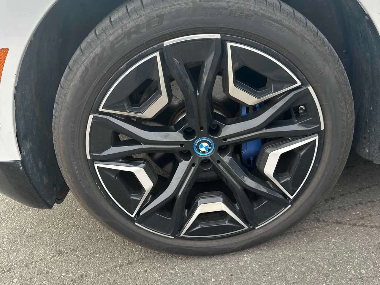 BMW iX * xDrive40 * ���������� ��� ������������ ������*  | Mobile.bg � ����������� 7