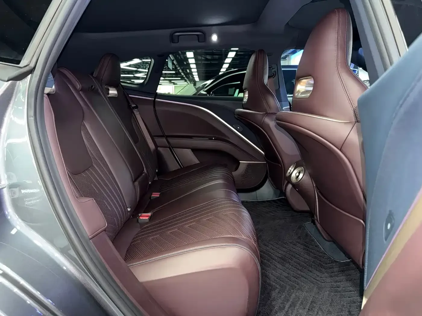 Avatr 11 Long Range Dual Motor Luxury Edition 5-Seater AWD | Mobile.bg � ����������� 17