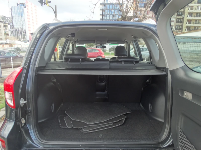 Toyota Rav4 2.2 D - 136 k.s, снимка 6 - Автомобили и джипове - 52547167