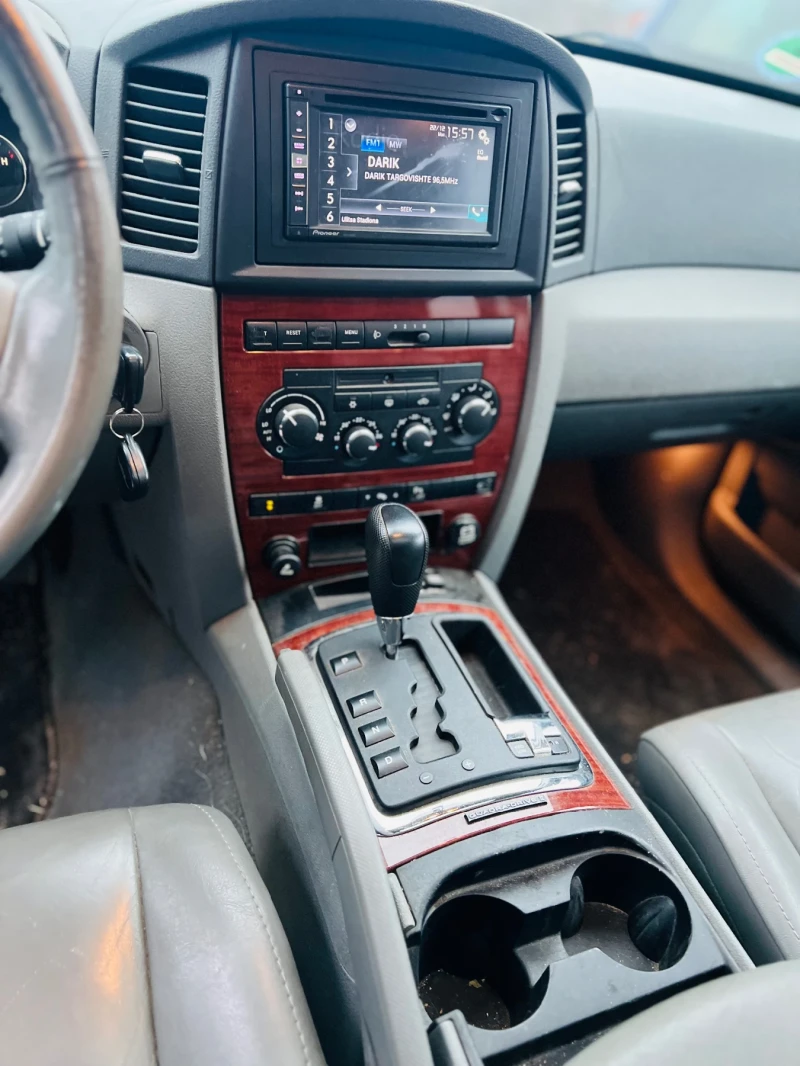 Jeep Grand cherokee 3.0CRD 218ps Mercedes, снимка 9 - Автомобили и джипове - 52940628