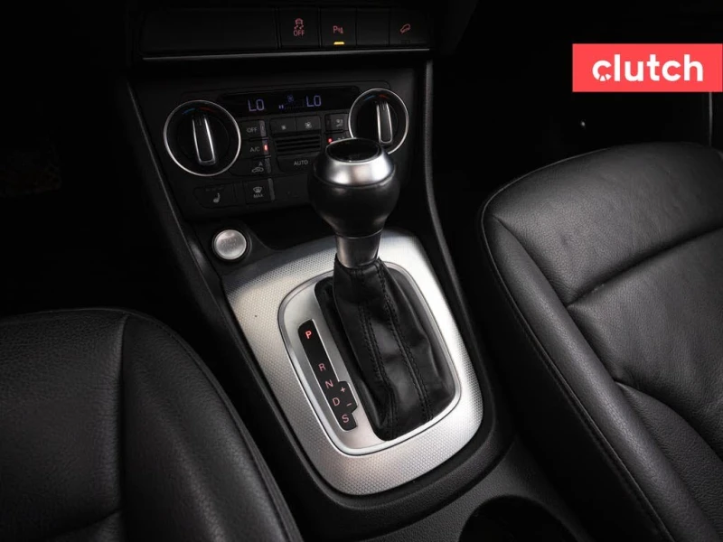 Audi Q3 S-Line HeadUp АвтоКредит* (ЦЕНА ДО БГ), снимка 14 - Автомобили и джипове - 53223832