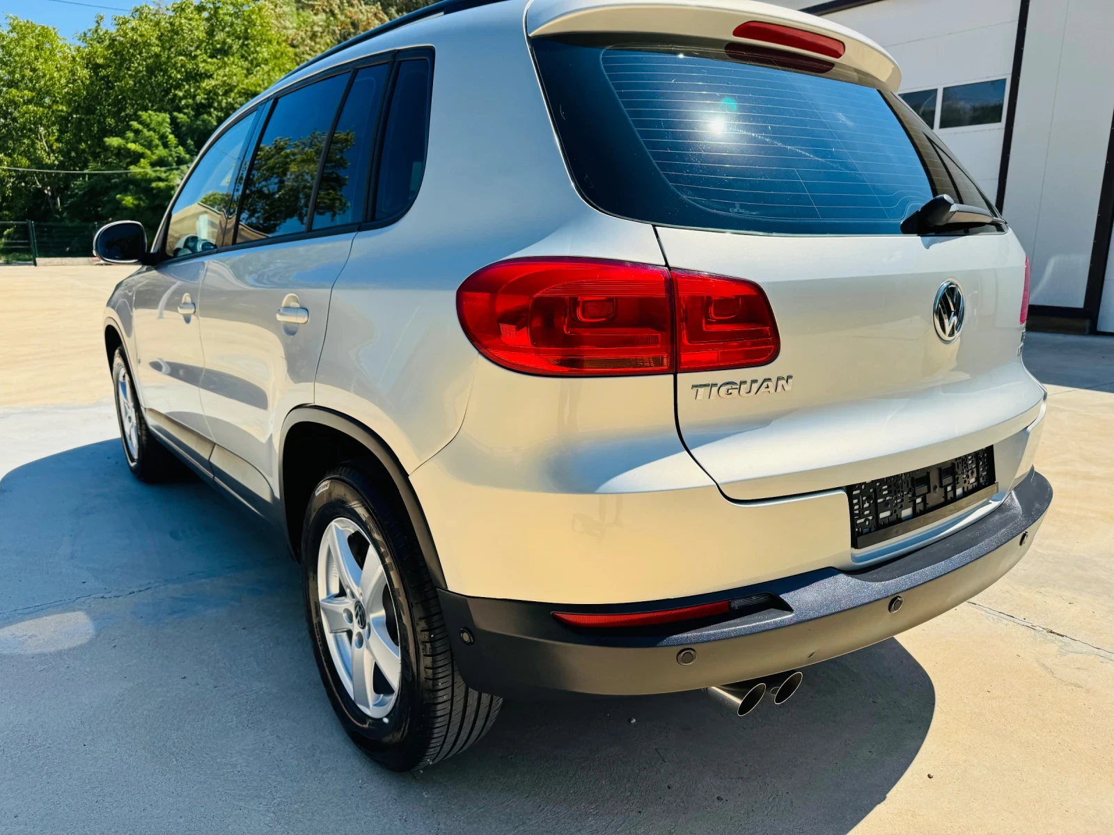 VW Tiguan * FACE* 2.0TDI* NAVI* BLUEMOTION*  - изображение 5