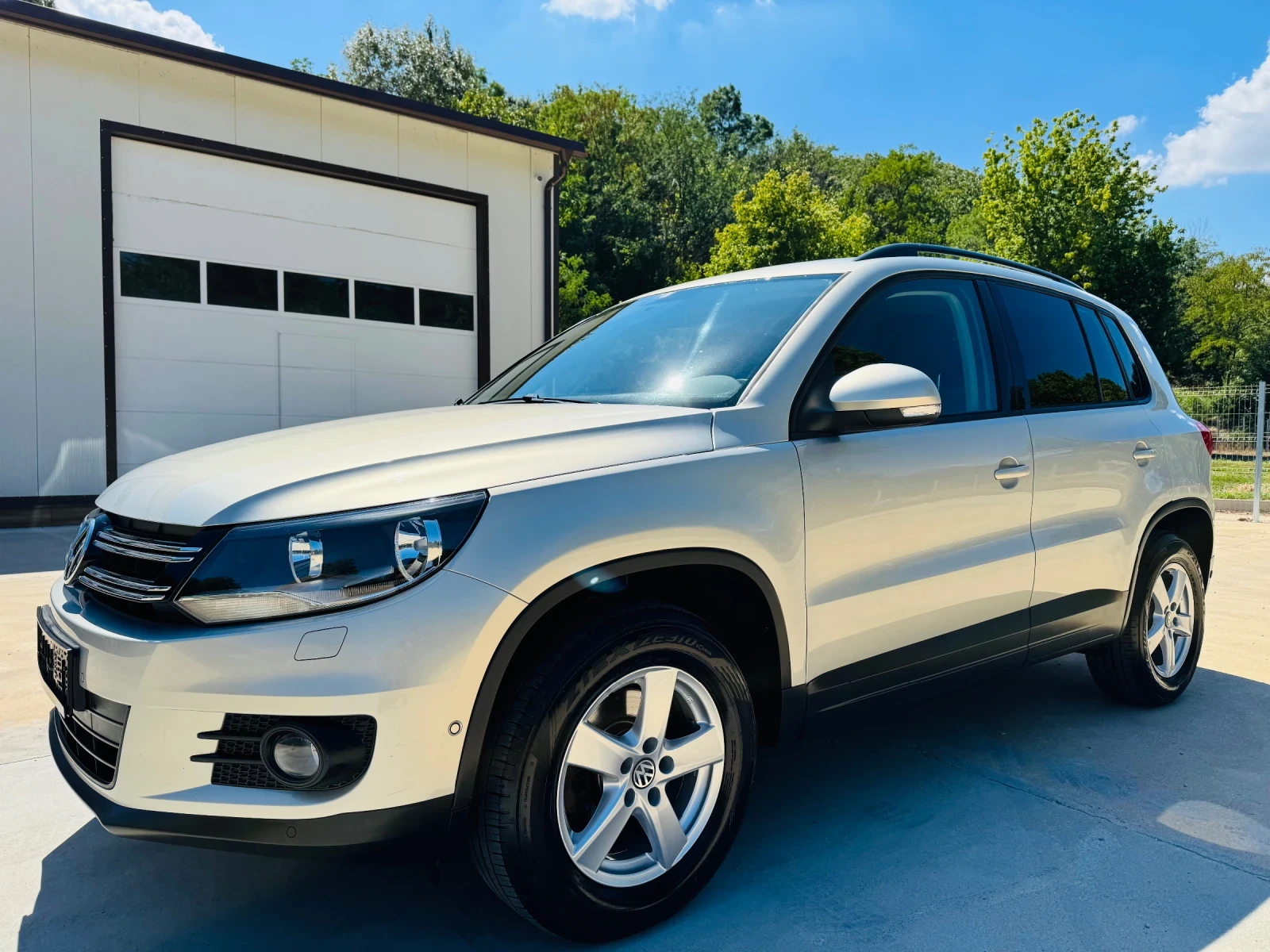 VW Tiguan * FACE* 2.0TDI* NAVI* BLUEMOTION*  - изображение 3