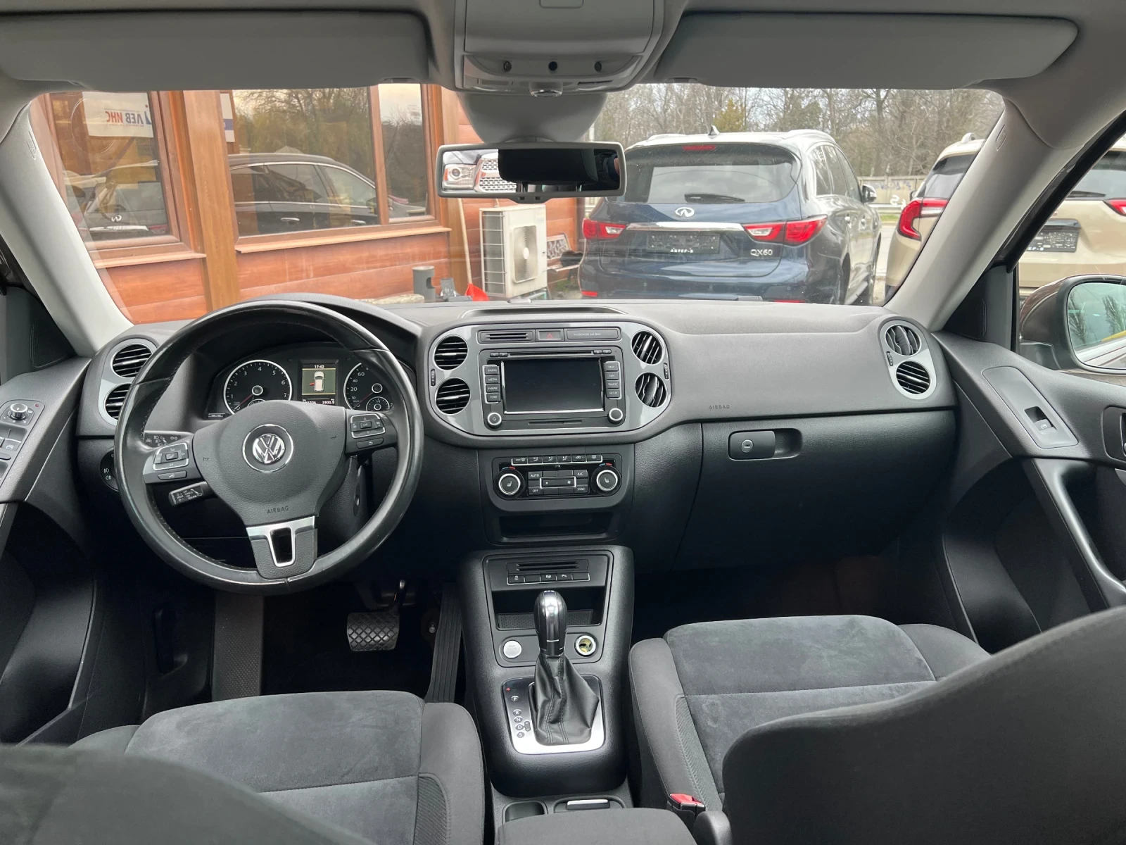 VW Tiguan 2.0 TSI 4Motion DSG Keyless Facelift, снимка 10 - Автомобили и джипове - 53916478