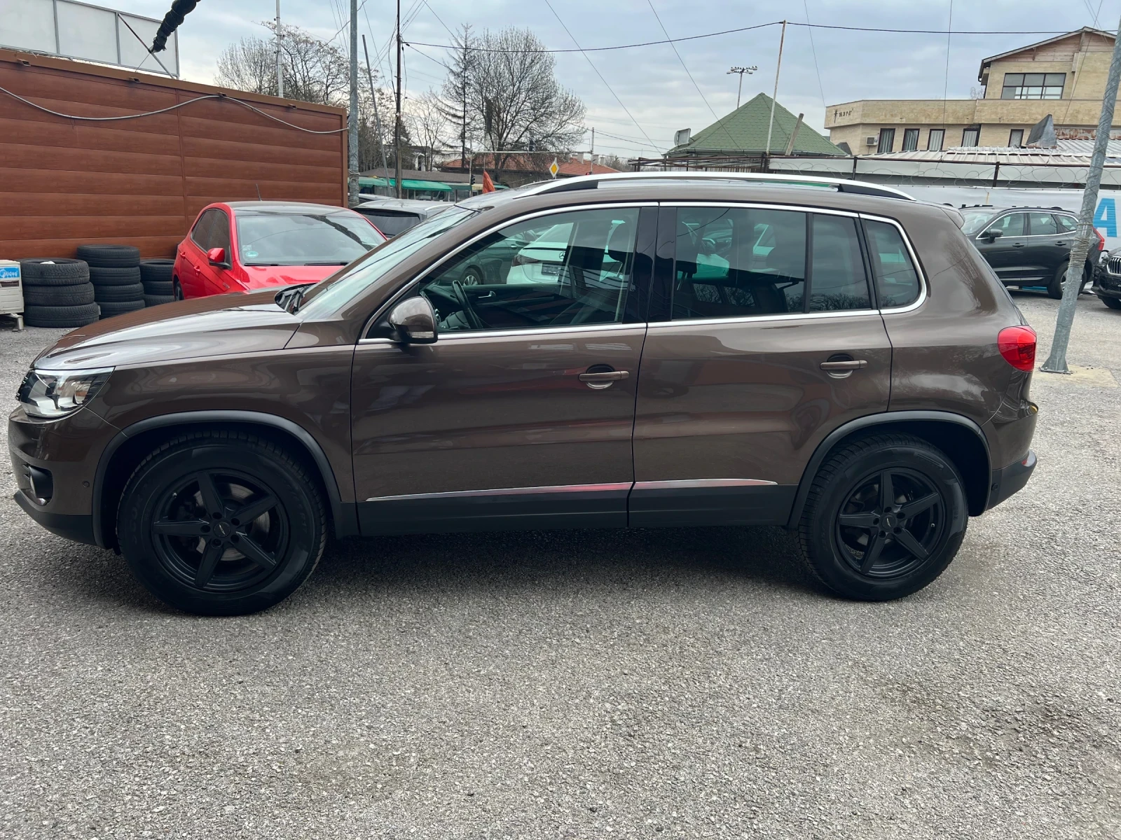 VW Tiguan 2.0 TSI 4Motion DSG Keyless Facelift, снимка 8 - Автомобили и джипове - 53916478