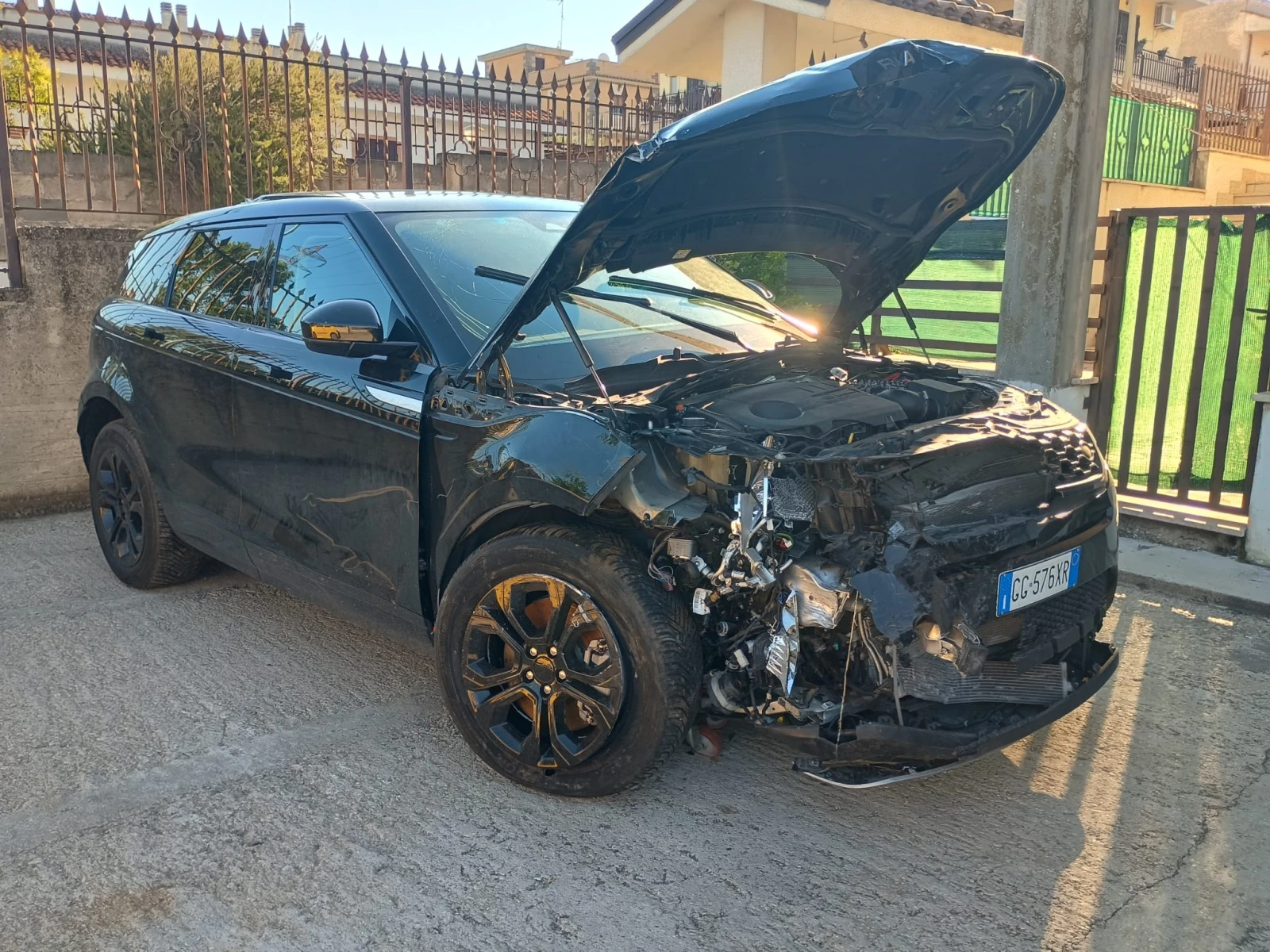 Land Rover Range Rover Evoque 1.5HYBRID, снимка 6 - Автомобили и джипове - 55238252