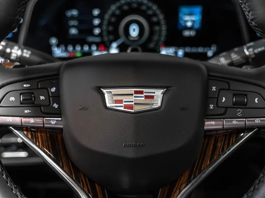 Cadillac Escalade Premium Luxury| Super Cruise| Capitan Seat| 6+ 1, снимка 13 - Автомобили и джипове - 55646164