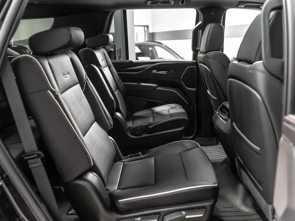 Cadillac Escalade Premium Luxury| Super Cruise| Capitan Seat| 6+ 1, снимка 8 - Автомобили и джипове - 55646164