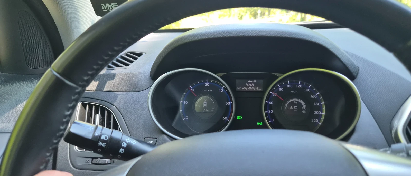 Hyundai IX35 Tucson, снимка 6 - Автомобили и джипове - 55674429