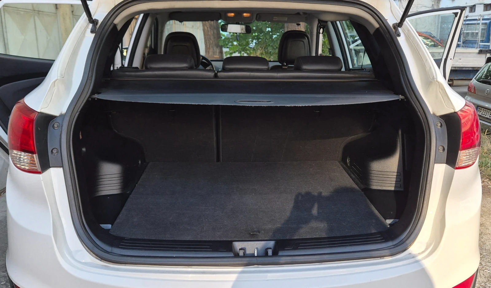 Hyundai IX35 Tucson, снимка 10 - Автомобили и джипове - 55674429