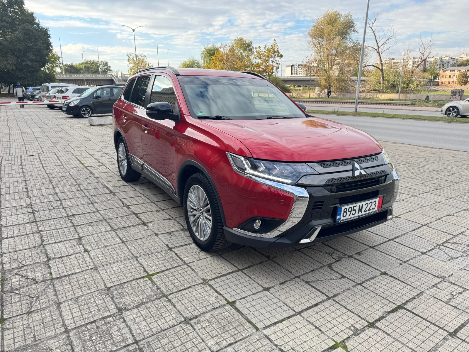 Mitsubishi Outlander 92000км., снимка 3 - Автомобили и джипове - 56683965