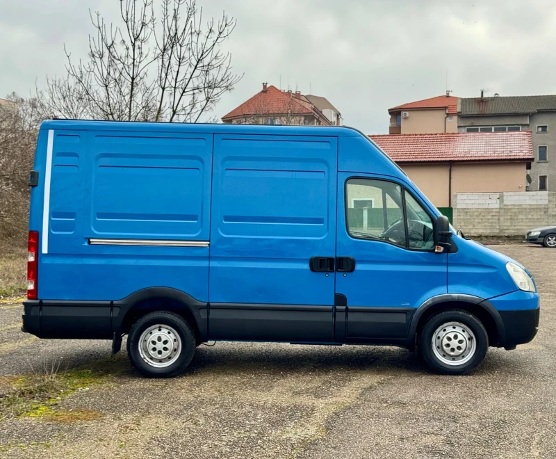 Iveco Daily Климатик* Седалка на Килограми* Сервизна История, снимка 7 - Бусове и автобуси - 53222005