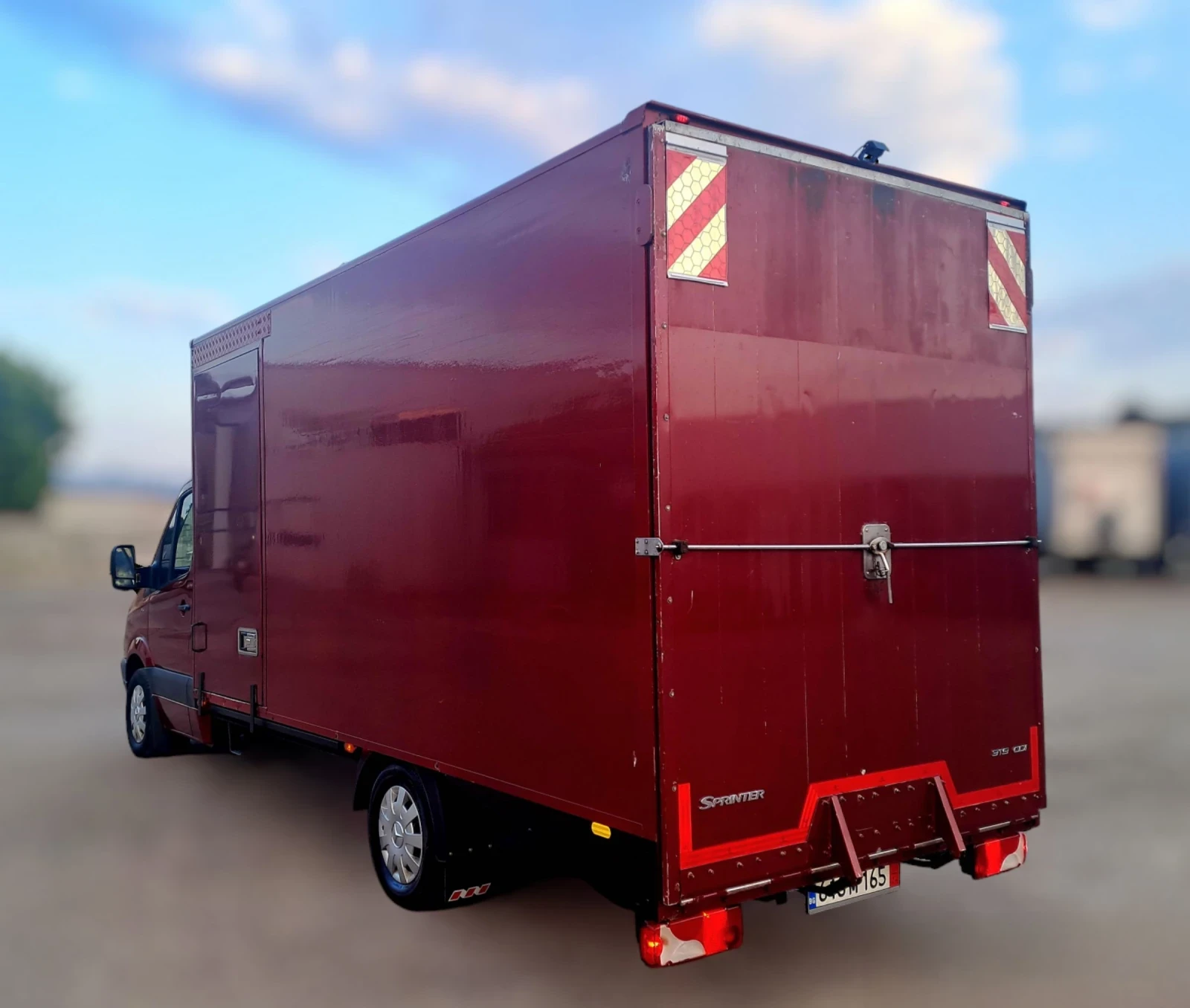 Mercedes-Benz Sprinter 319 3.0 V6  - изображение 8