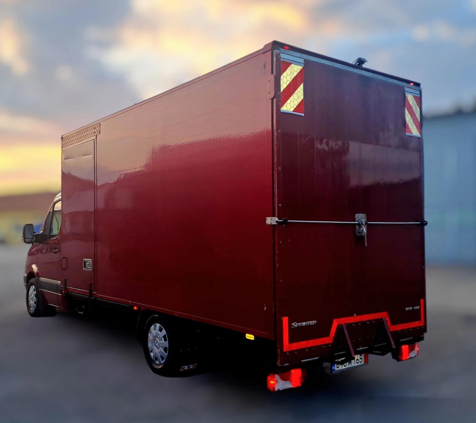 Mercedes-Benz Sprinter 319 3.0 V6  - изображение 6