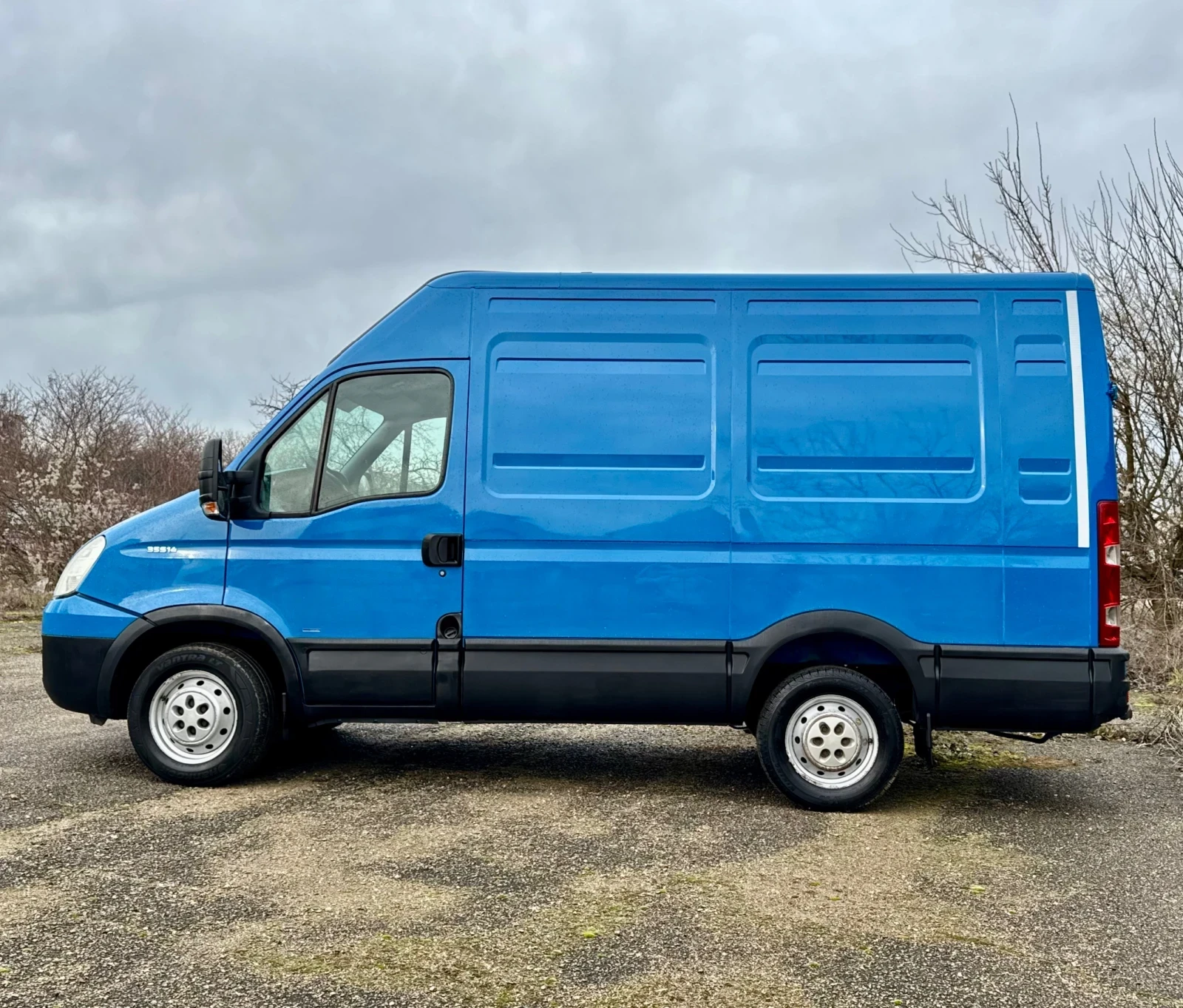 Iveco Daily Климатик* Седалка на Килограми* Сервизна История - изображение 3