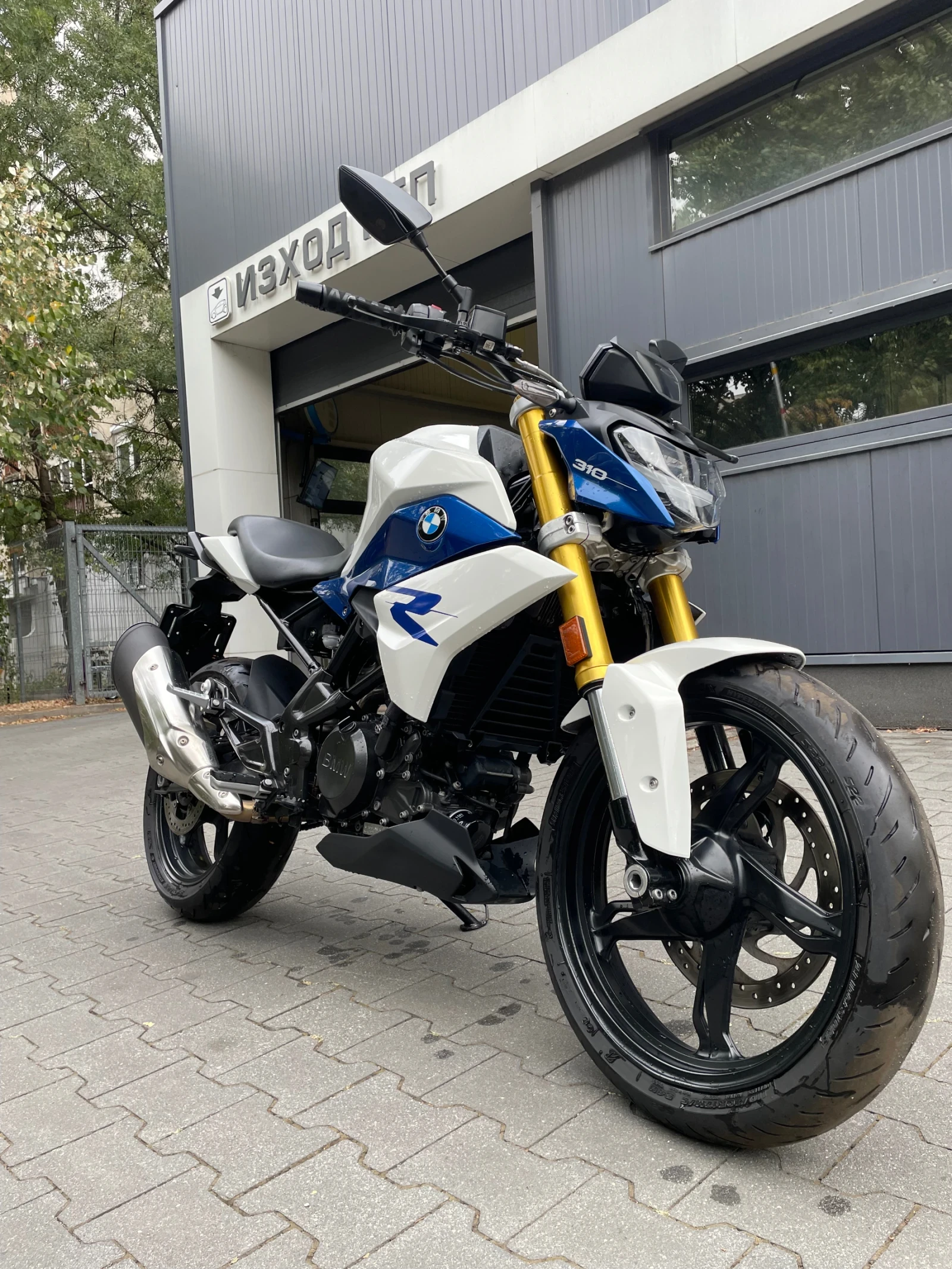 BMW G G310R/КАТО НОВ/ПЪЛНА ИСТОРИЯ/ ОБСЛУЖЕН, снимка 3 - Мотоциклети и мототехника - 56084676