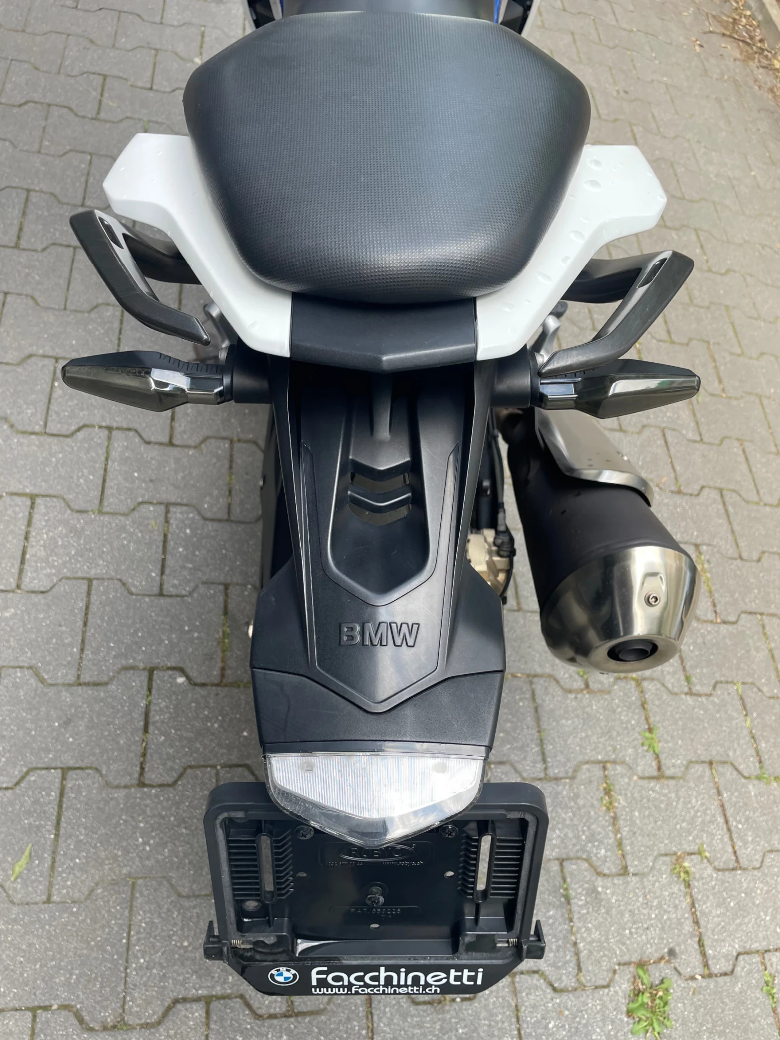 BMW G G310R/КАТО НОВ/ПЪЛНА ИСТОРИЯ/ ОБСЛУЖЕН, снимка 8 - Мотоциклети и мототехника - 54772928
