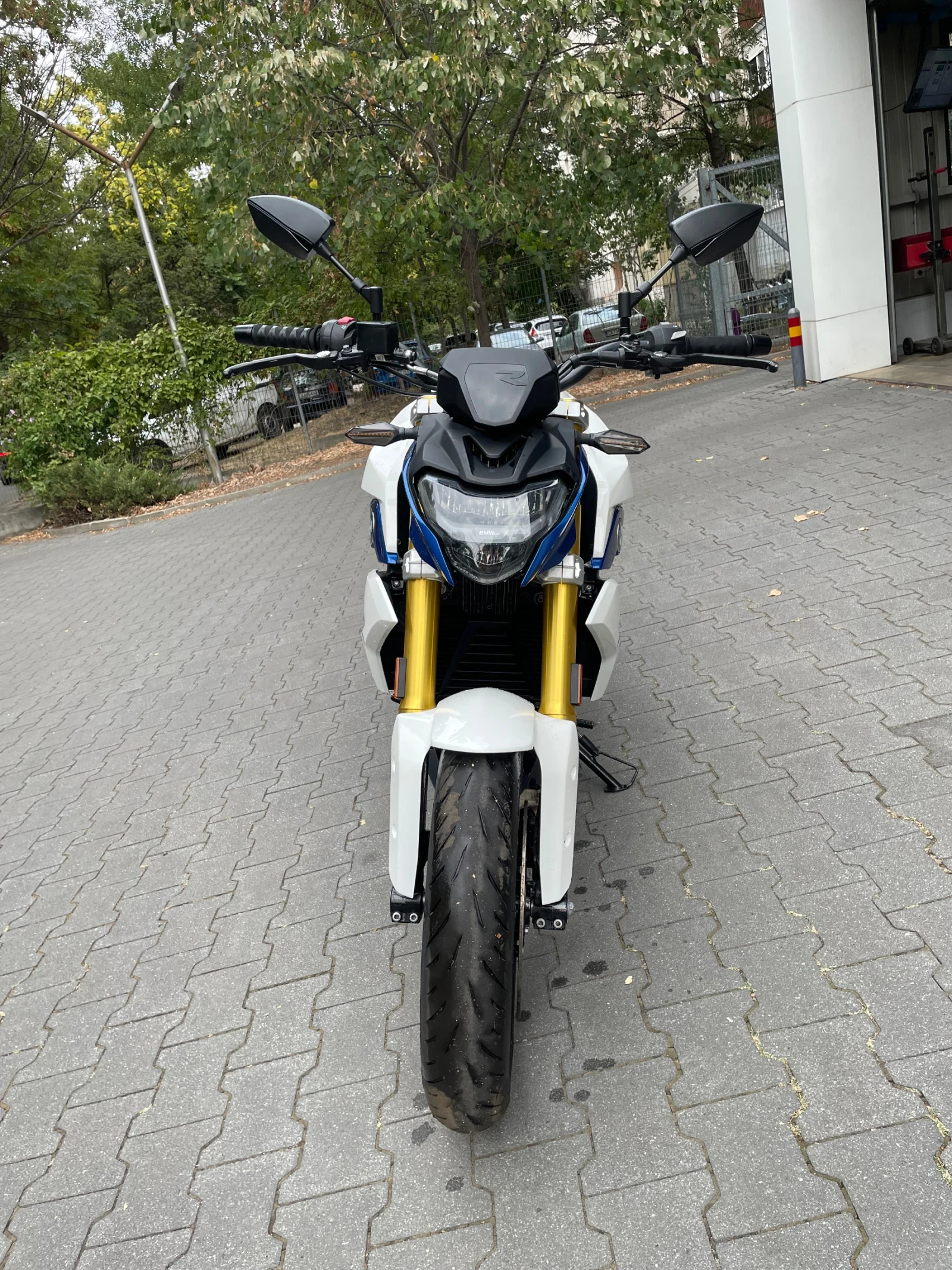 BMW G G310R/КАТО НОВ/ПЪЛНА ИСТОРИЯ/ ОБСЛУЖЕН, снимка 4 - Мотоциклети и мототехника - 56084676
