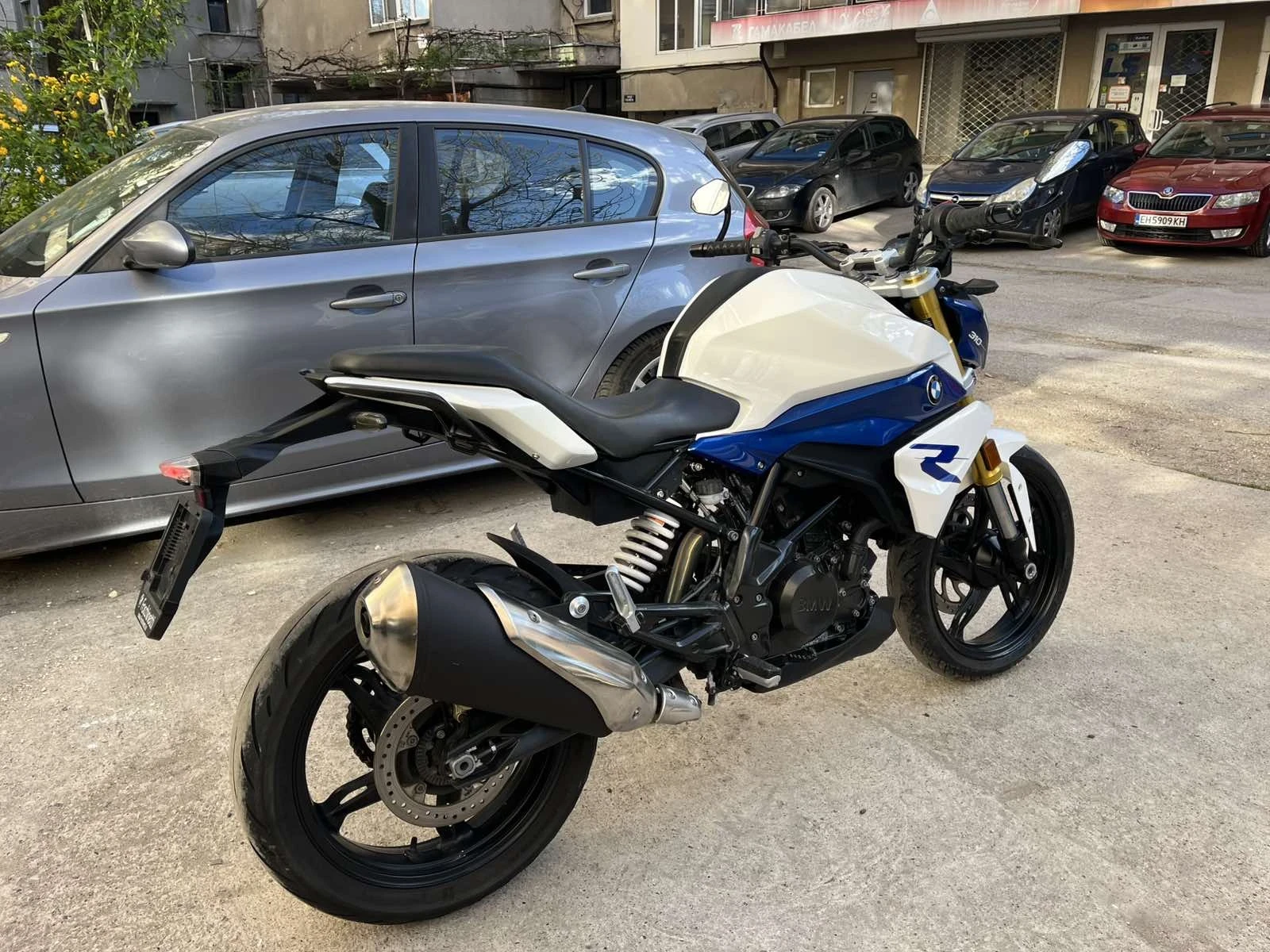 BMW G G310R/КАТО НОВ/ПЪЛНА ИСТОРИЯ/ ОБСЛУЖЕН, снимка 7 - Мотоциклети и мототехника - 54712096