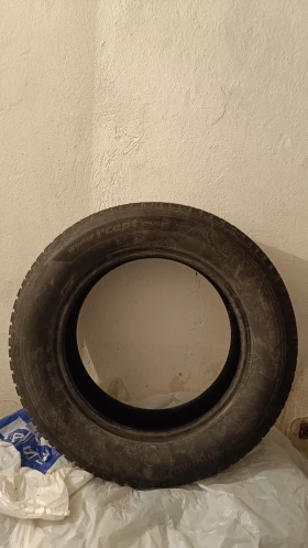 Гуми Зимни 225/65R17, снимка 1