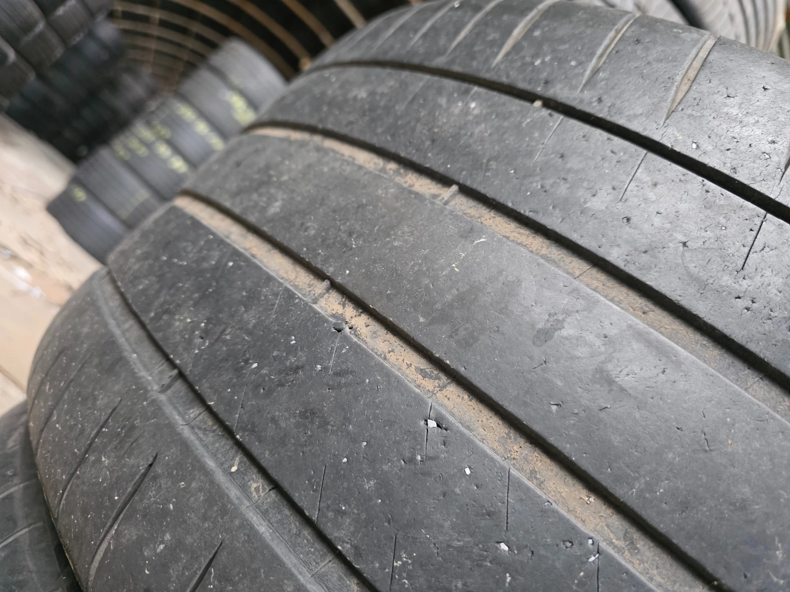 Гуми Летни 315/30R22, снимка 2 - Гуми и джанти - 54731470
