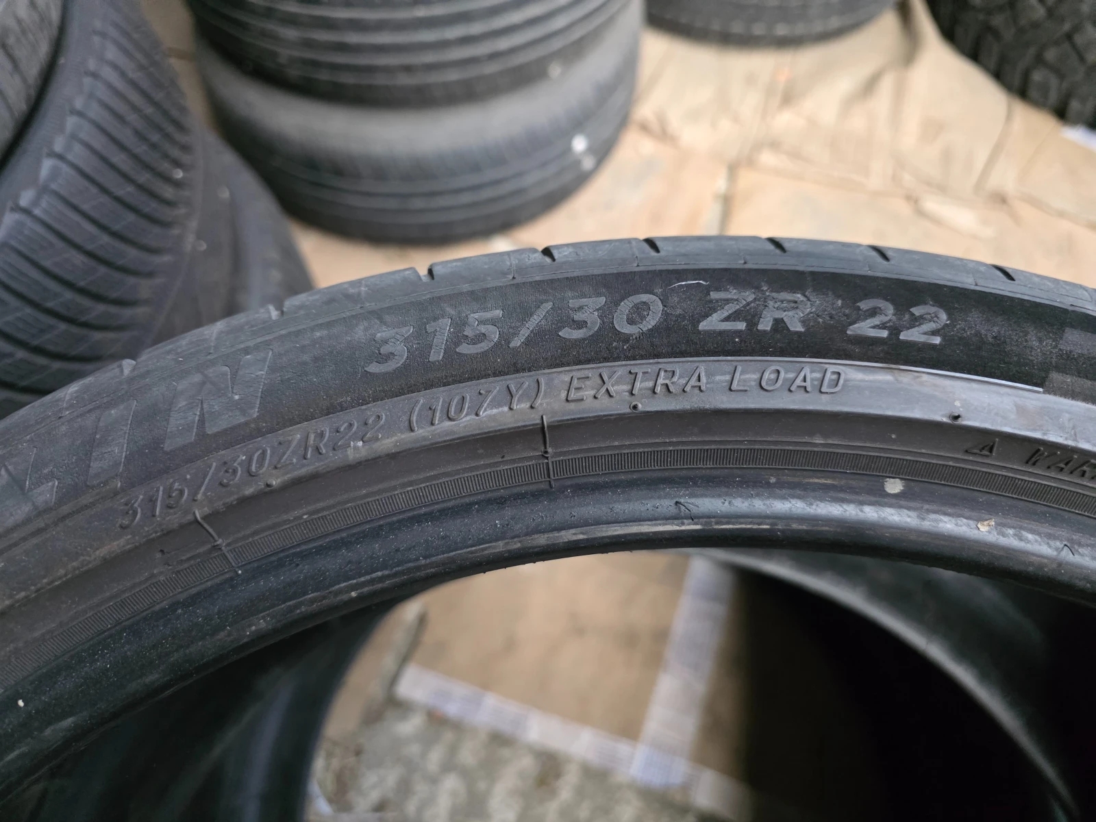 Гуми Летни 315/30R22, снимка 5 - Гуми и джанти - 54731470