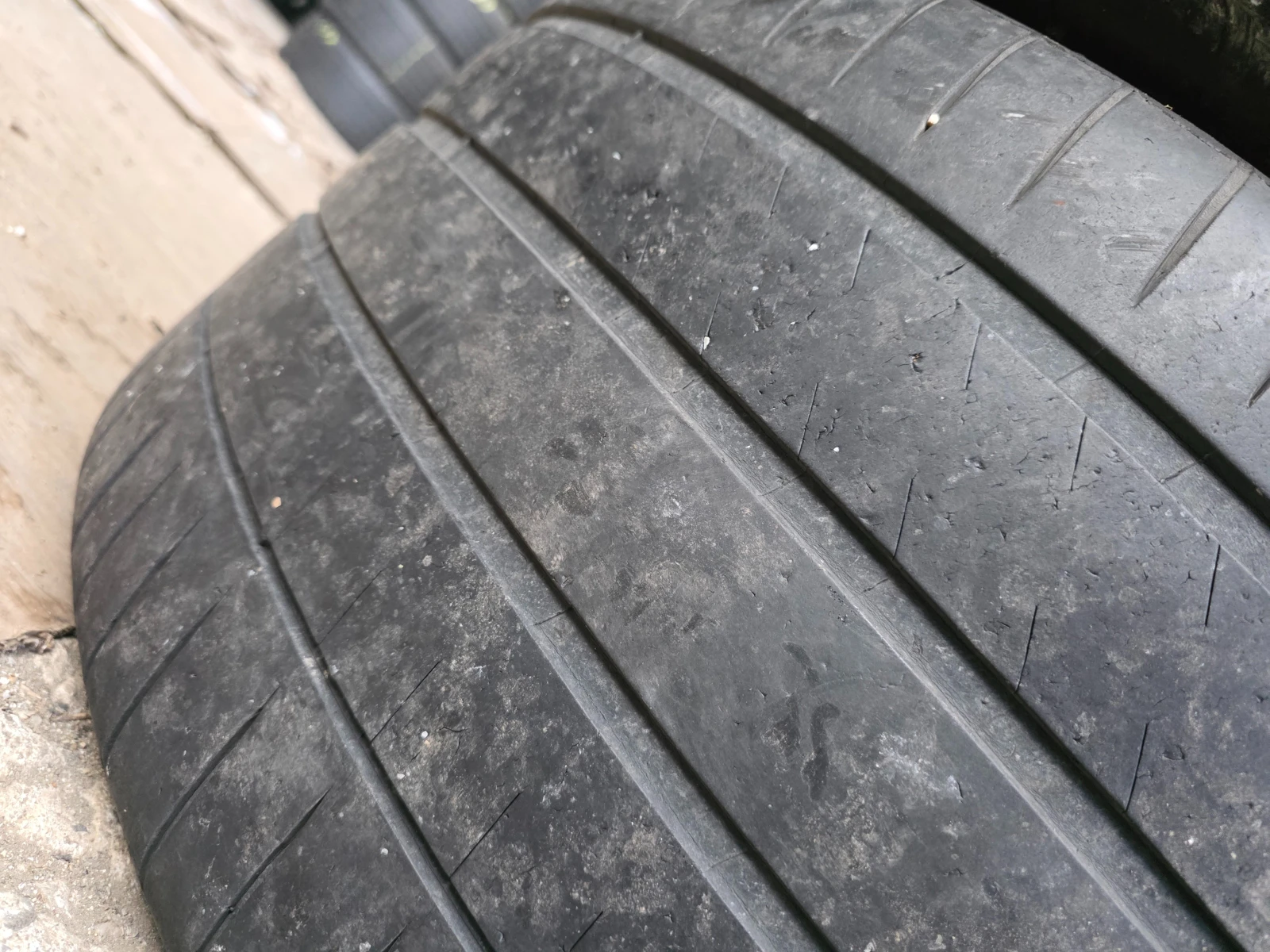 Гуми Летни 315/30R22