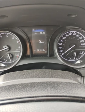 Toyota Camry 2.5, снимка 13