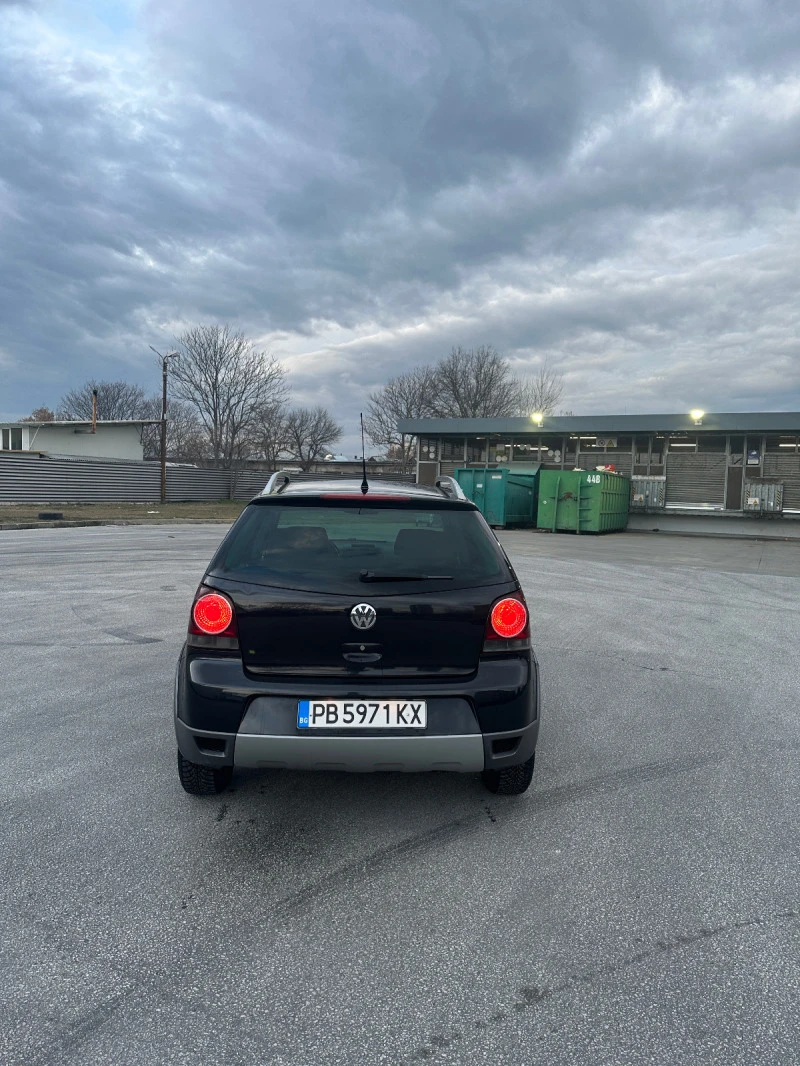 VW Polo CROSS* FULL* БАРТЕР* ОБСЛУЖЕНА* , снимка 5 - Автомобили и джипове - 39340893