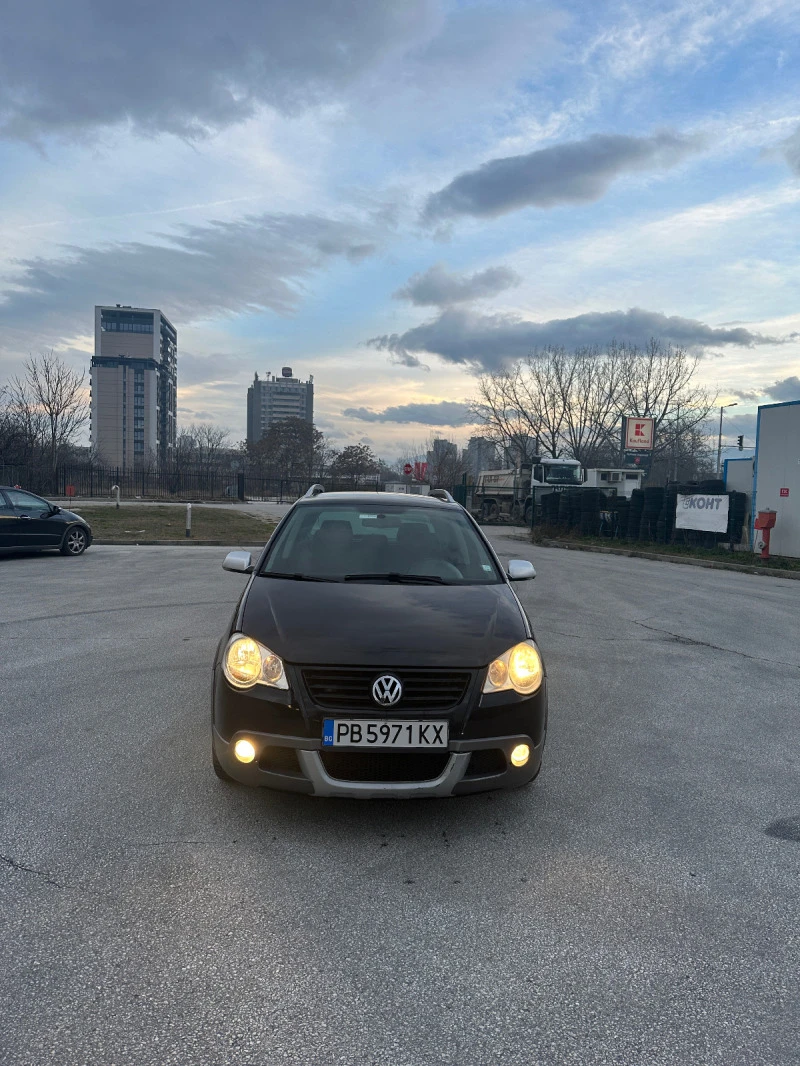 VW Polo CROSS* FULL* БАРТЕР* ОБСЛУЖЕНА* , снимка 2 - Автомобили и джипове - 39340893