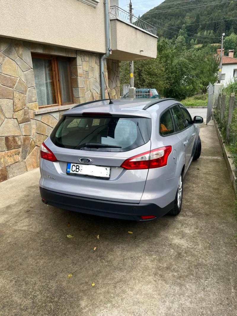 Ford Focus 1.6 TDCI, снимка 4 - Автомобили и джипове - 47087750