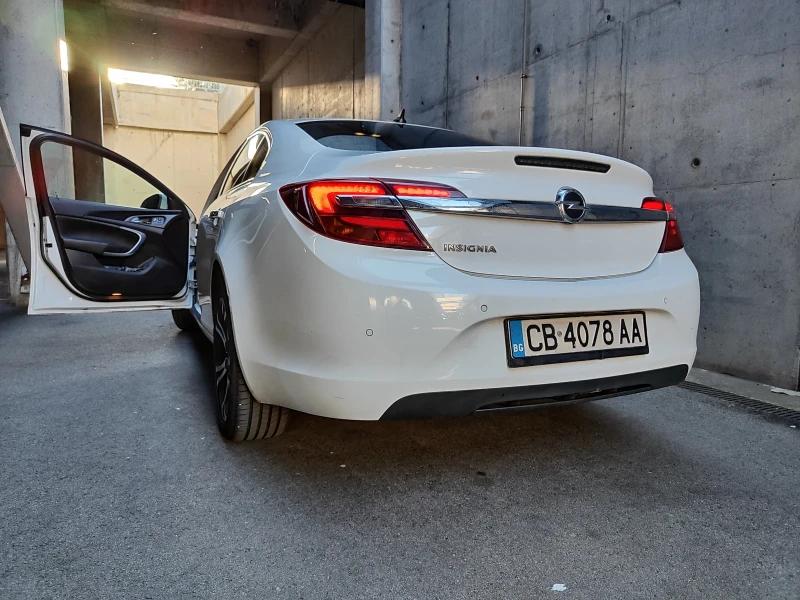 Opel Insignia 1.4 Turbo 140ks, снимка 6 - Автомобили и джипове - 47416334