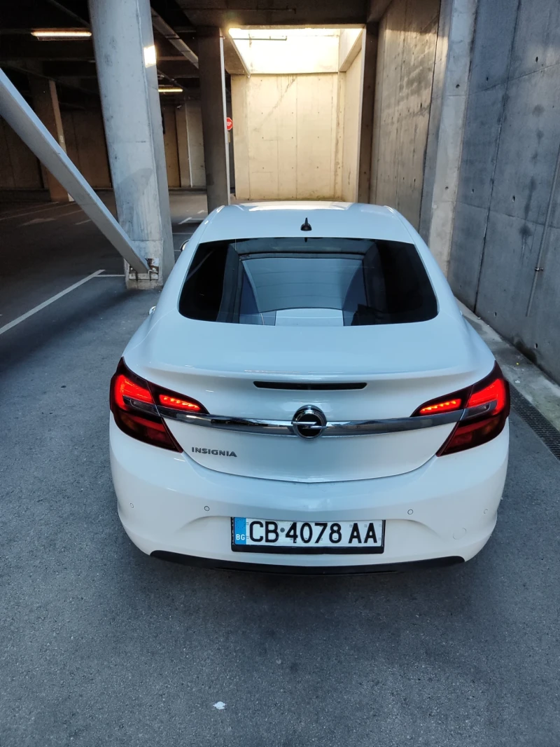 Opel Insignia 1.4 Turbo 140ks, снимка 4 - Автомобили и джипове - 47416334