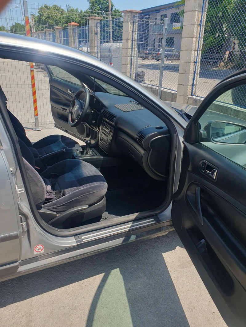VW Passat, снимка 7 - Автомобили и джипове - 52429294