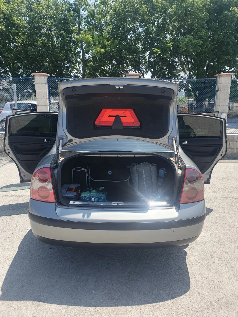 VW Passat, снимка 6 - Автомобили и джипове - 52429294