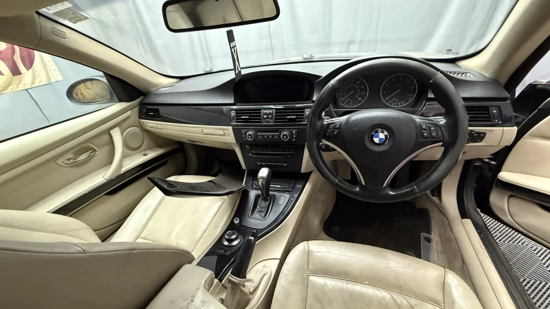 BMW 320, снимка 2 - Автомобили и джипове - 51930063